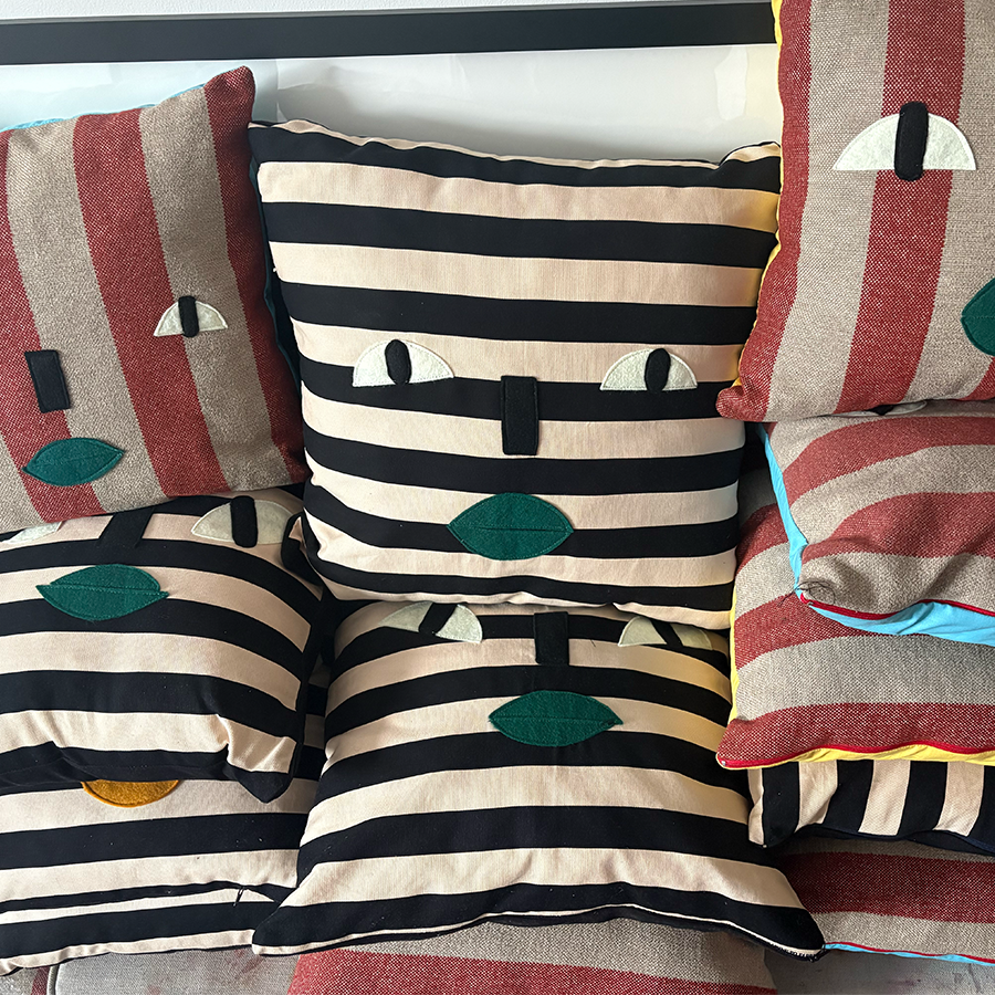 Lido Cushions (black)